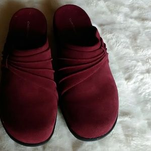 Croft and Barrow Burgundy Mules size 9